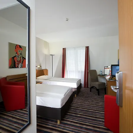 H+ Hotel