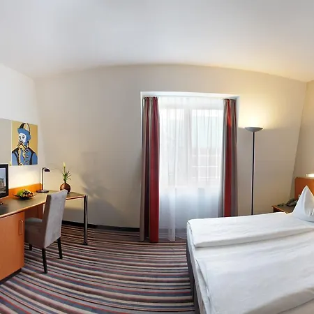 H+ Hotel