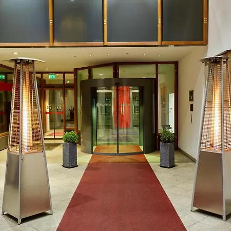 Hotel H+ 4*